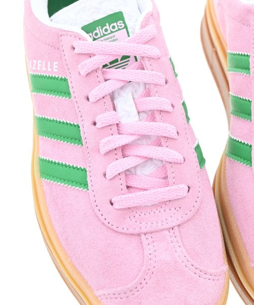 adidas รองเท้าผ้าใบ