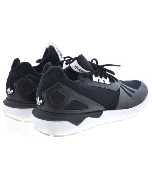 adidas รองเท้าผ้าใบ