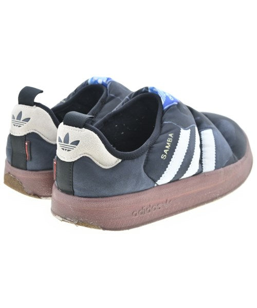 adidas รองเท้าผ้าใบ