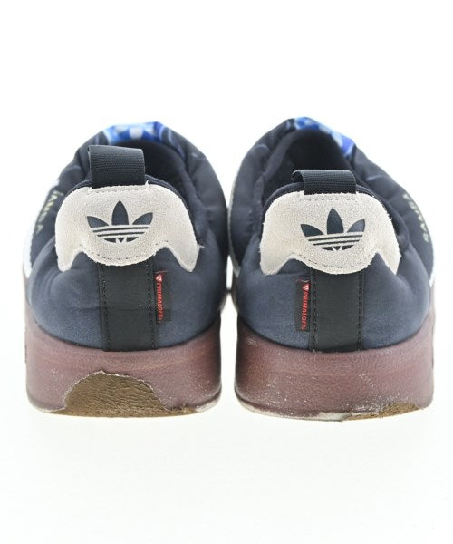adidas รองเท้าผ้าใบ