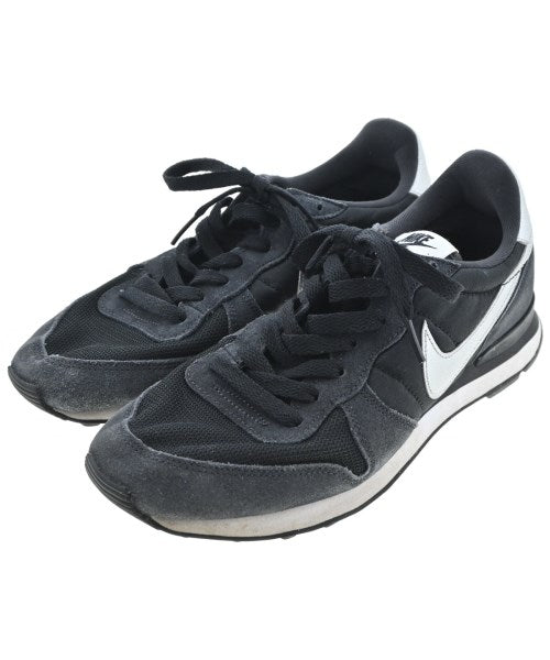 NIKE รองเท้าผ้าใบ