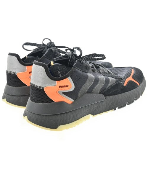 adidas รองเท้าผ้าใบ