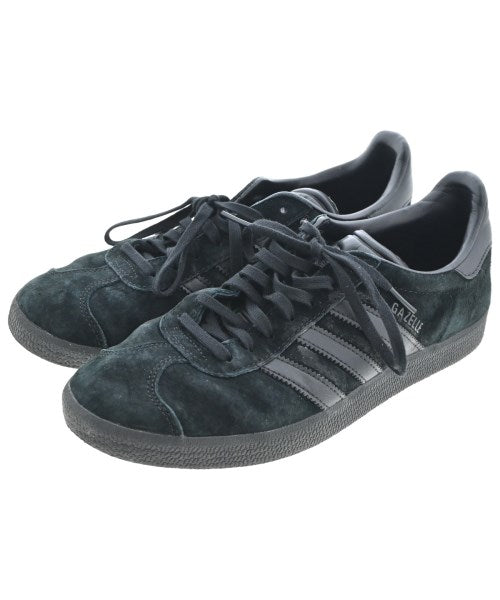 adidas รองเท้าผ้าใบ