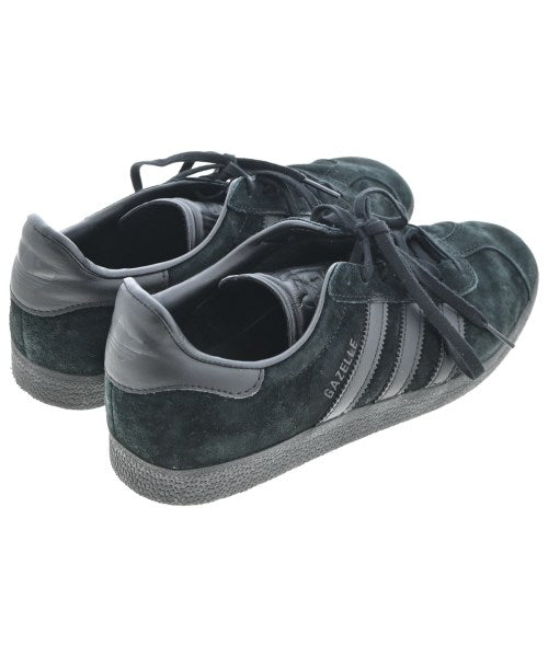 adidas รองเท้าผ้าใบ