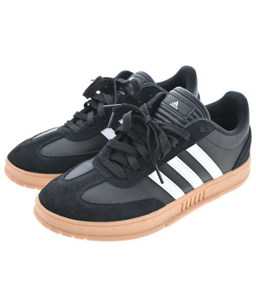 adidas รองเท้าผ้าใบ