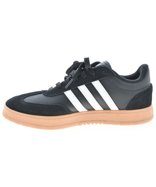 adidas รองเท้าผ้าใบ