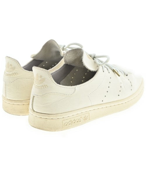 adidas รองเท้าผ้าใบ