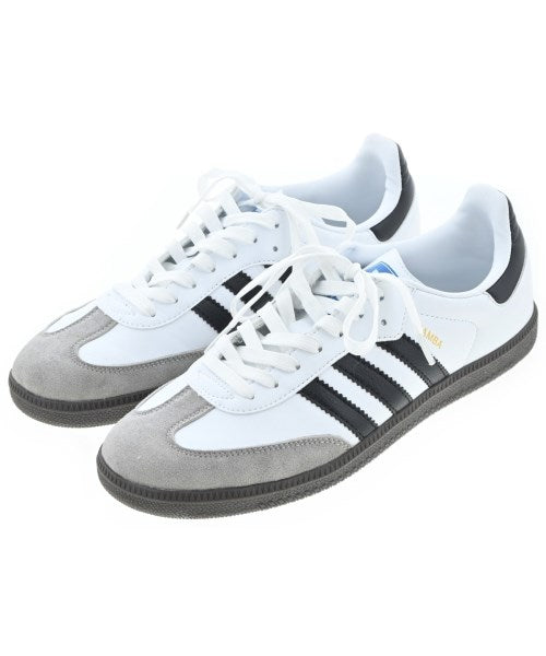 adidas รองเท้าผ้าใบ