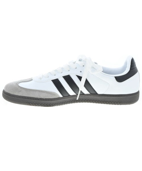 adidas รองเท้าผ้าใบ