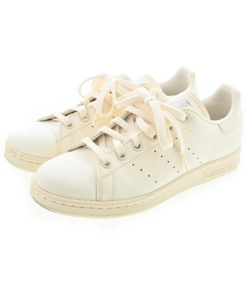 adidas รองเท้าผ้าใบ