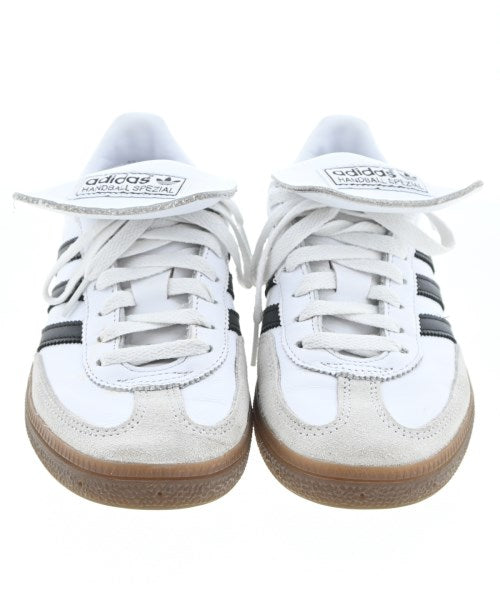 adidas รองเท้าผ้าใบ
