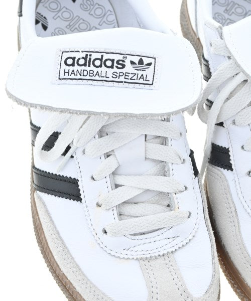 adidas รองเท้าผ้าใบ