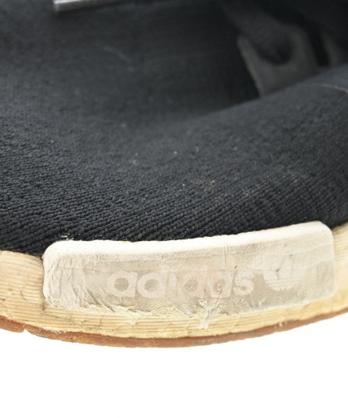 adidas รองเท้าผ้าใบ