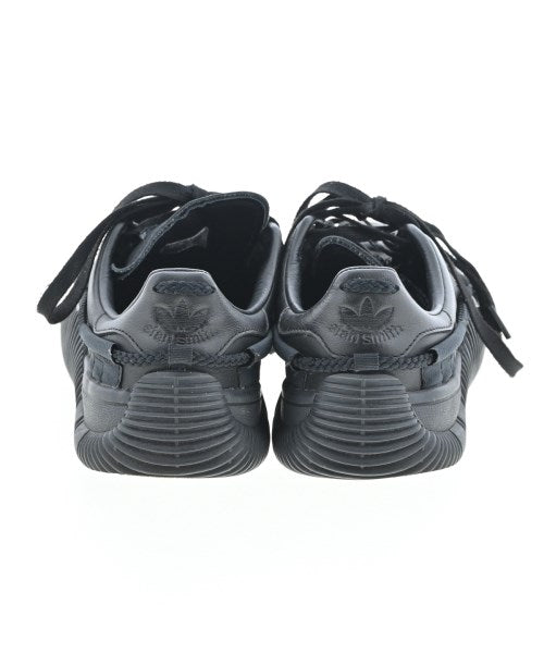 adidas รองเท้าผ้าใบ