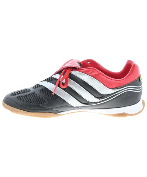 adidas รองเท้าผ้าใบ