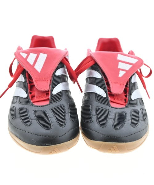 adidas รองเท้าผ้าใบ