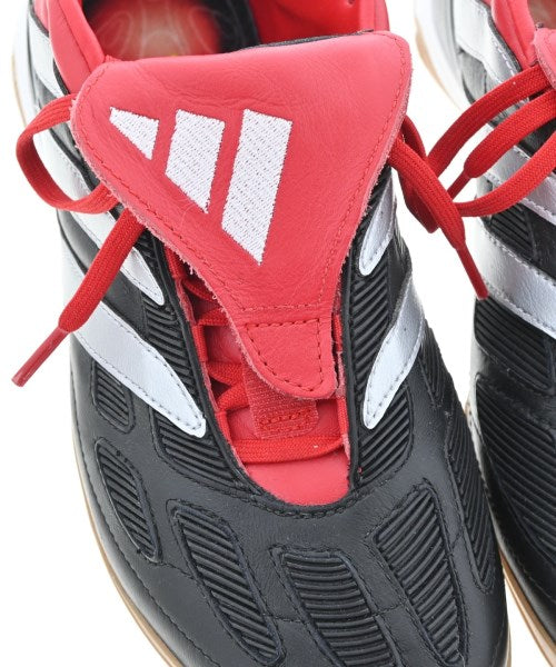 adidas รองเท้าผ้าใบ
