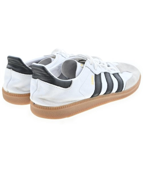 adidas รองเท้าผ้าใบ