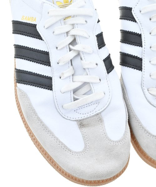 adidas รองเท้าผ้าใบ