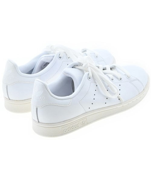 adidas รองเท้าผ้าใบ