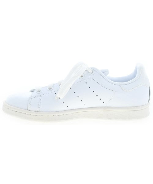 adidas รองเท้าผ้าใบ
