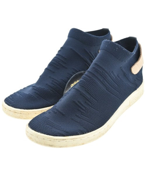 adidas รองเท้าผ้าใบ