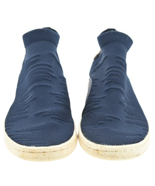 adidas รองเท้าผ้าใบ