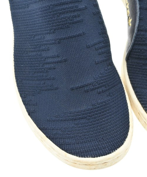 adidas รองเท้าผ้าใบ