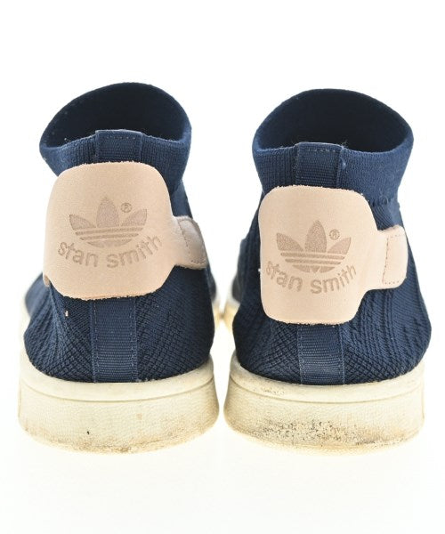 adidas รองเท้าผ้าใบ