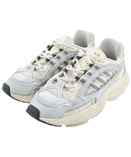adidas รองเท้าผ้าใบ