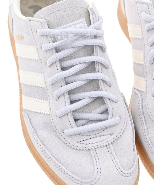 adidas รองเท้าผ้าใบ