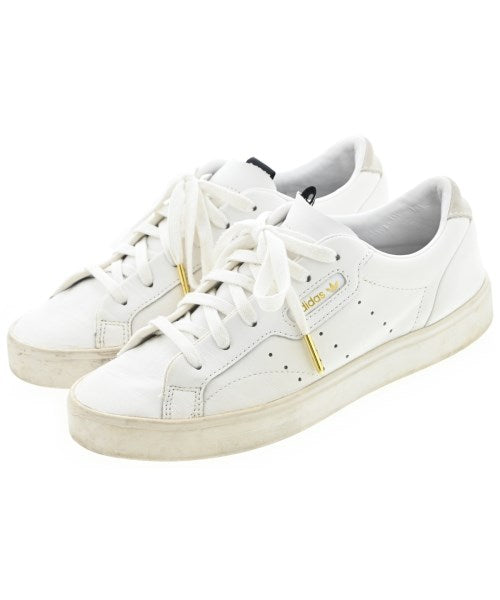 adidas รองเท้าผ้าใบ