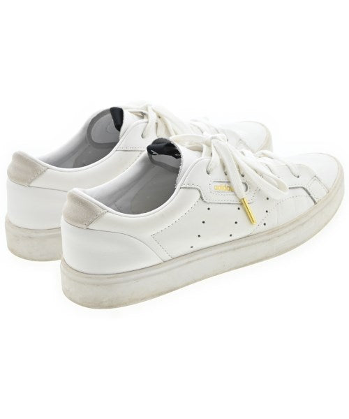adidas รองเท้าผ้าใบ