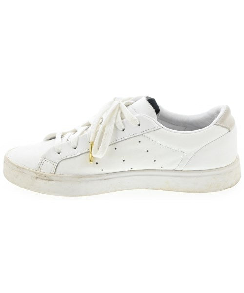 adidas รองเท้าผ้าใบ