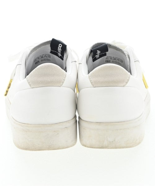 adidas รองเท้าผ้าใบ