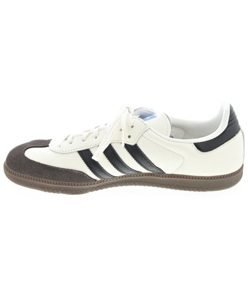 adidas รองเท้าผ้าใบ