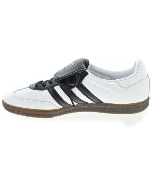 adidas รองเท้าผ้าใบ