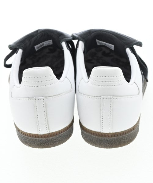 adidas รองเท้าผ้าใบ