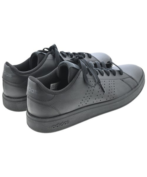 adidas รองเท้าผ้าใบ