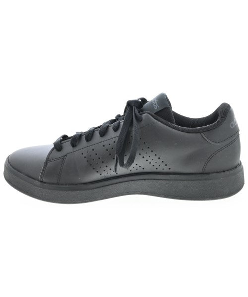 adidas รองเท้าผ้าใบ