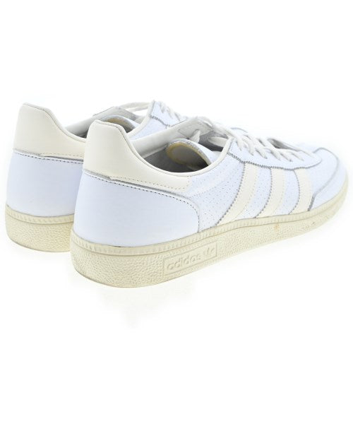 adidas รองเท้าผ้าใบ