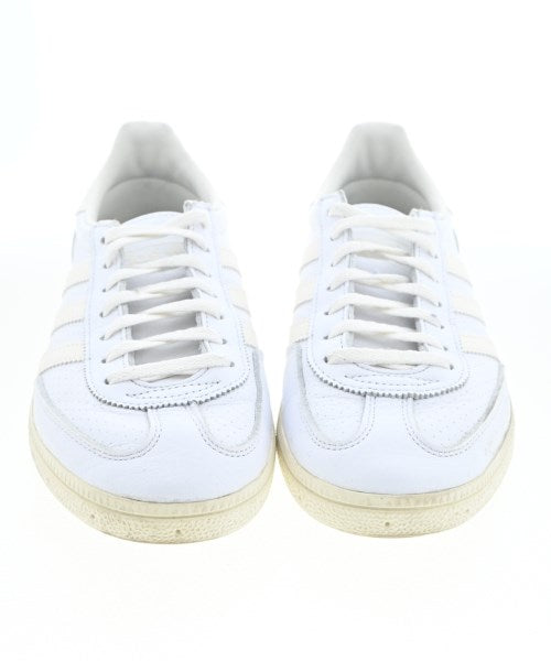 adidas รองเท้าผ้าใบ