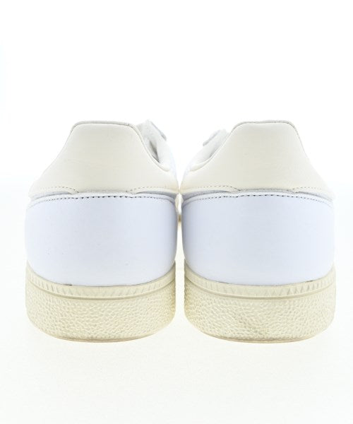 adidas รองเท้าผ้าใบ