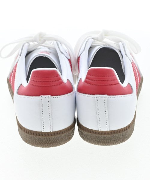 adidas รองเท้าผ้าใบ