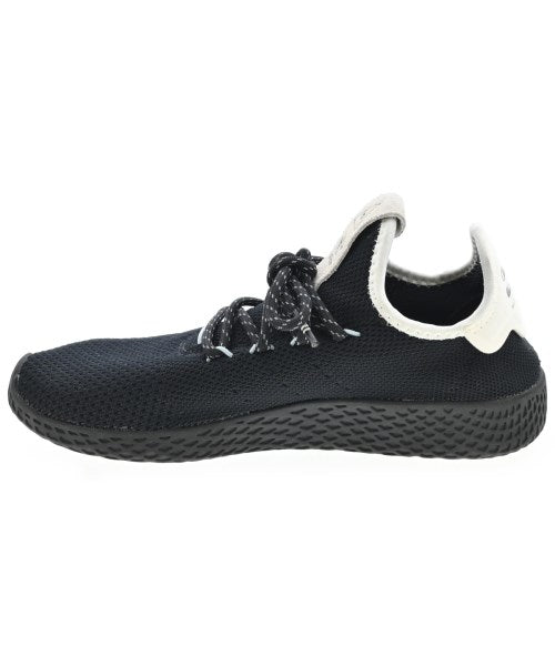 adidas รองเท้าผ้าใบ