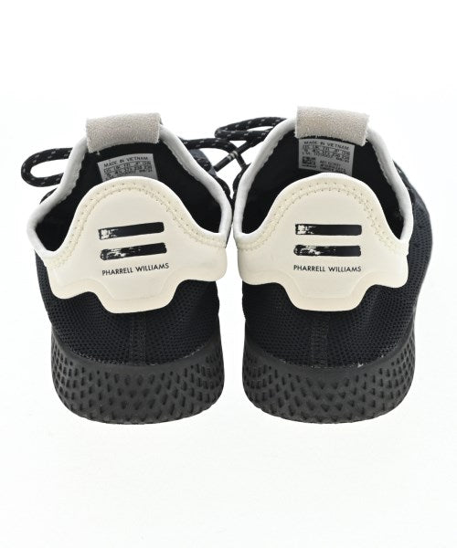 adidas รองเท้าผ้าใบ