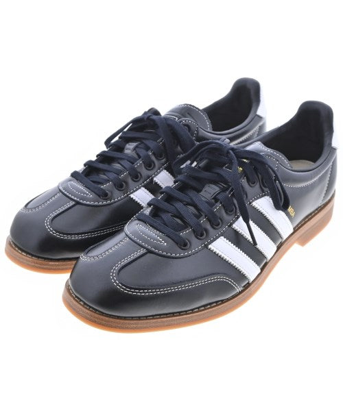 adidas รองเท้าผ้าใบ