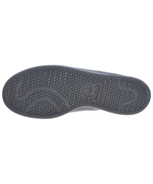 adidas รองเท้าผ้าใบ