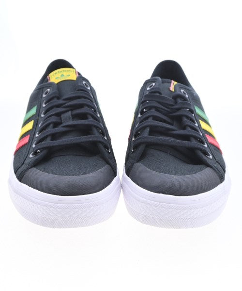 adidas รองเท้าผ้าใบ