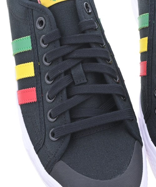 adidas รองเท้าผ้าใบ